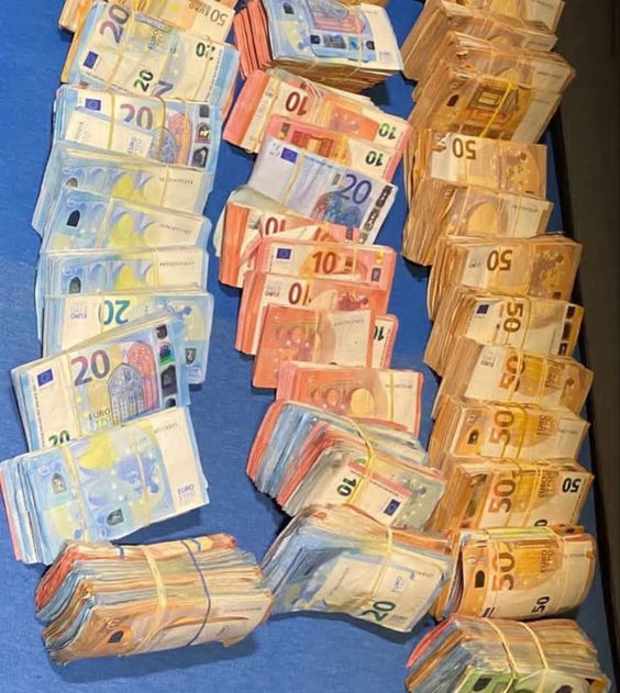 purchase fake euro bills in Paris