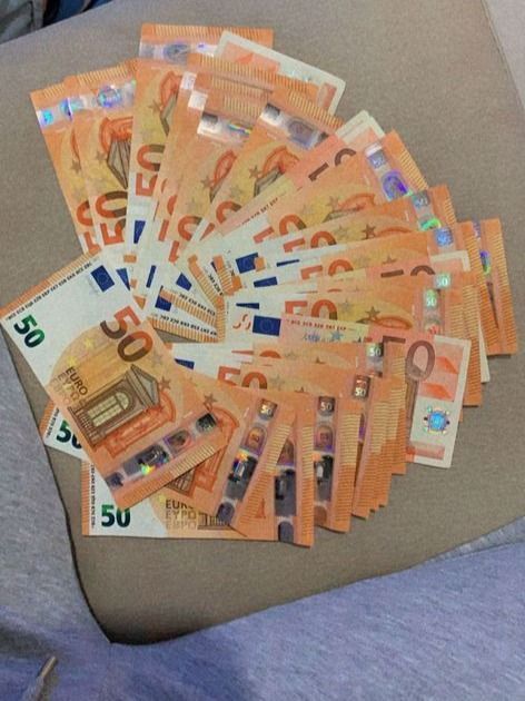 selling fake euro notes online